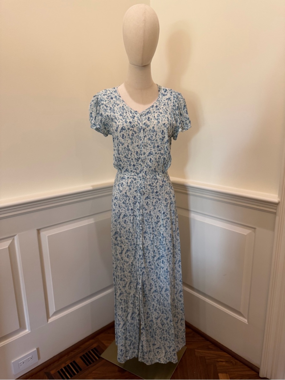 Treasure & Bond Light Blue Floral Short-Sleeve Maxi Dress